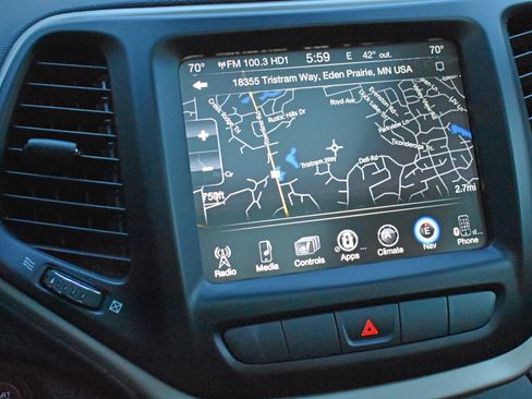 Used 2014 Jeep Cherokee Limited w/ Luxury Group image 19