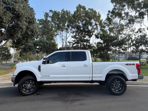 Used 2017 Ford F250 Lariat w/ Lariat Ultimate Package image 1