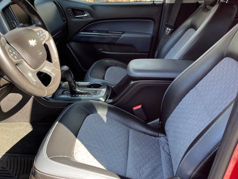 Used 2016 Chevrolet Colorado Z71 image 11