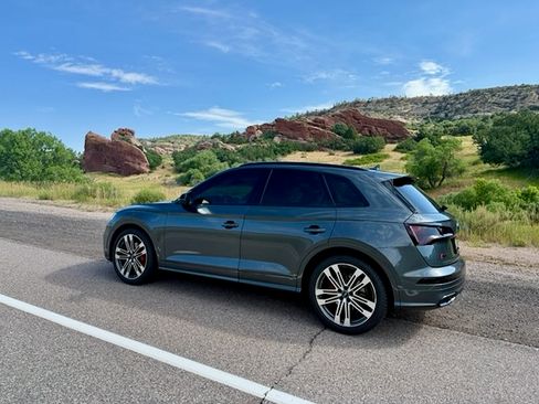 Used 2019 Audi SQ5 Premium Plus AWD/4WD image 2