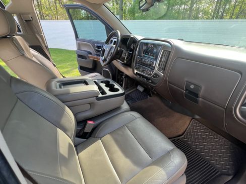Used 2015 Chevrolet Silverado 1500 LTZ image 17