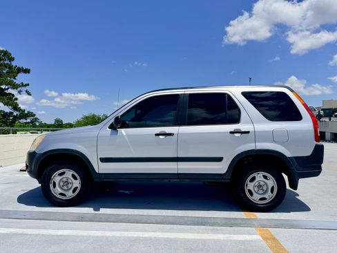 Used 2002 Honda CR-V LX image 5
