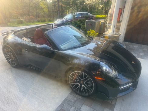 Used 2021 Porsche 911 Turbo image 6