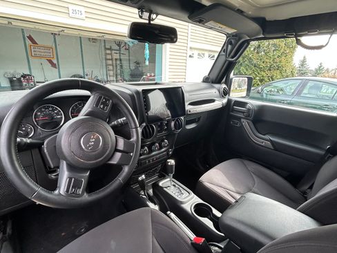 Used 2014 Jeep Wrangler Unlimited Sport w/ Quick Order Package 24S image 8