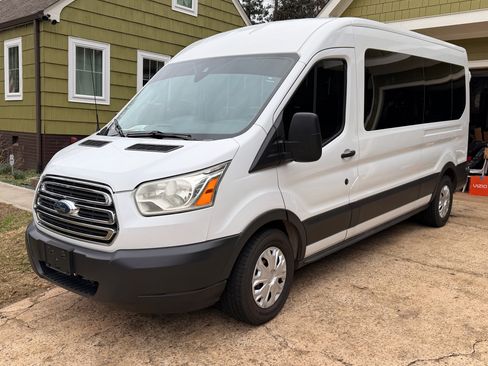 Used 2015 Ford Transit 350 XLT image 1