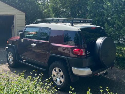 Used 2007 Toyota FJ Cruiser 4WD image 2