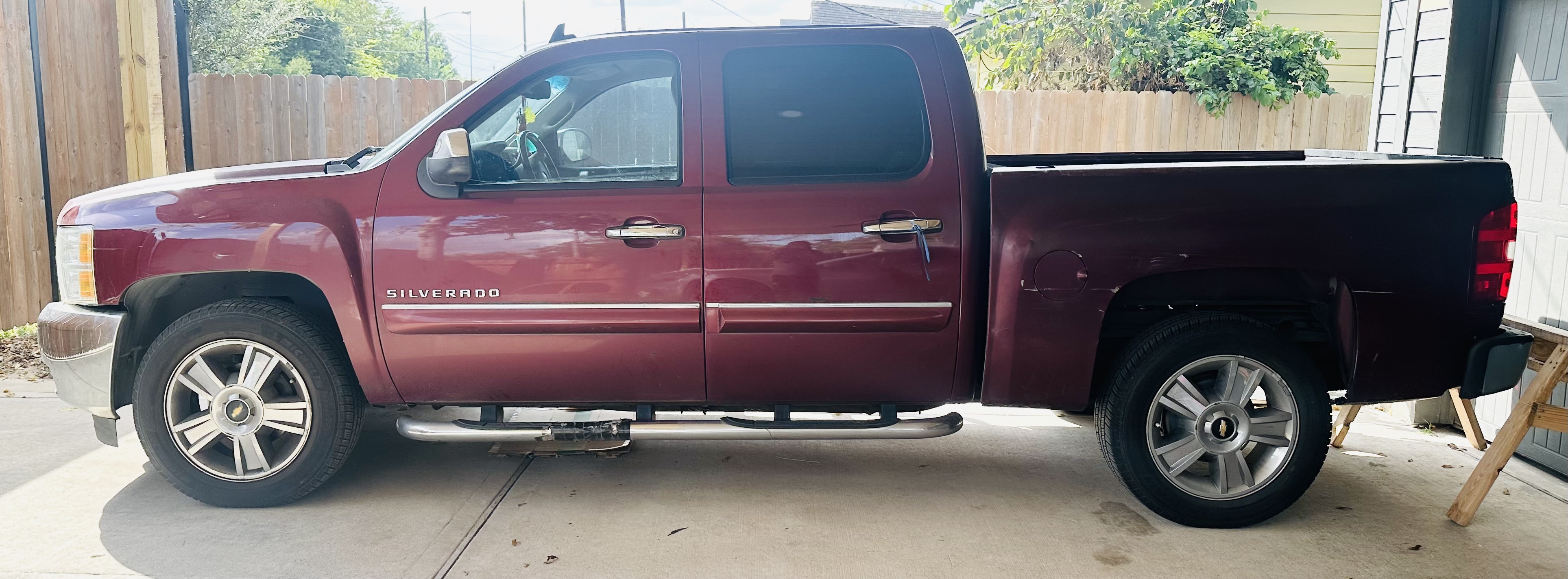 Used 2013 Chevrolet Silverado 1500 LT RWD image 1
