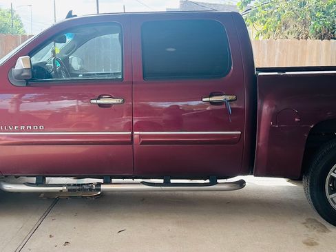 Used 2013 Chevrolet Silverado 1500 LT image 1