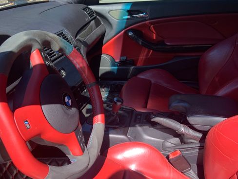 Used 2004 BMW M3 Coupe image 8