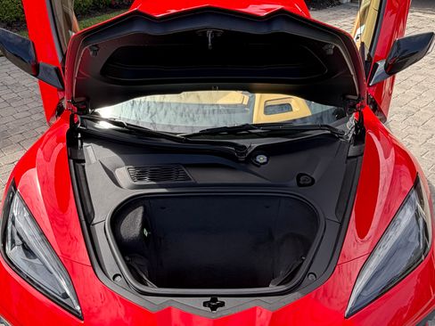 Used 2020 Chevrolet Corvette Stingray Premium Cpe w/ 3LT Preferred Equipment Group image 17