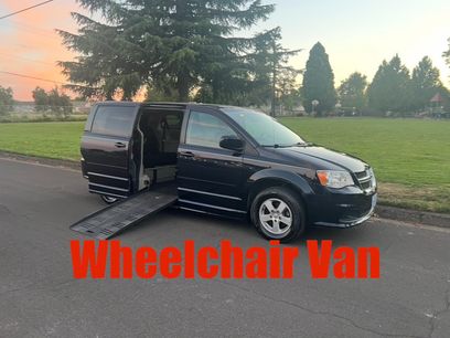Used 2011 Dodge Grand Caravan Mainstreet w/ PWR Convenience Group