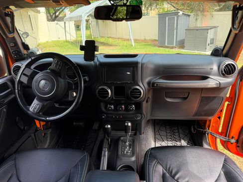 Used 2013 Jeep Wrangler Unlimited Sport w/ Connectivity Group image 11