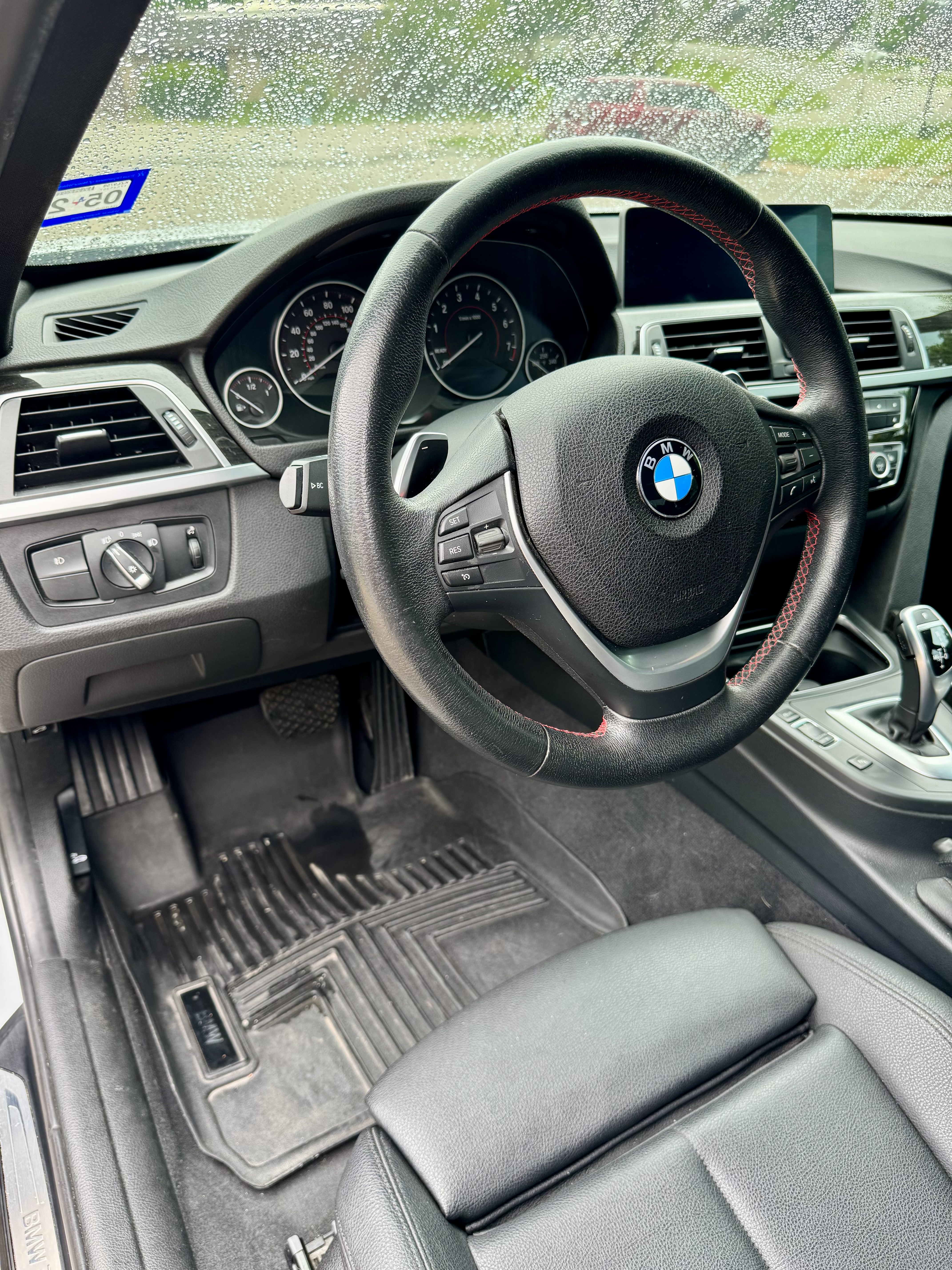 Used 2017 BMW 330i Sedan RWD image 22