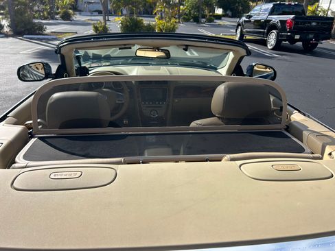 Used 2011 Jaguar XK Convertible image 27