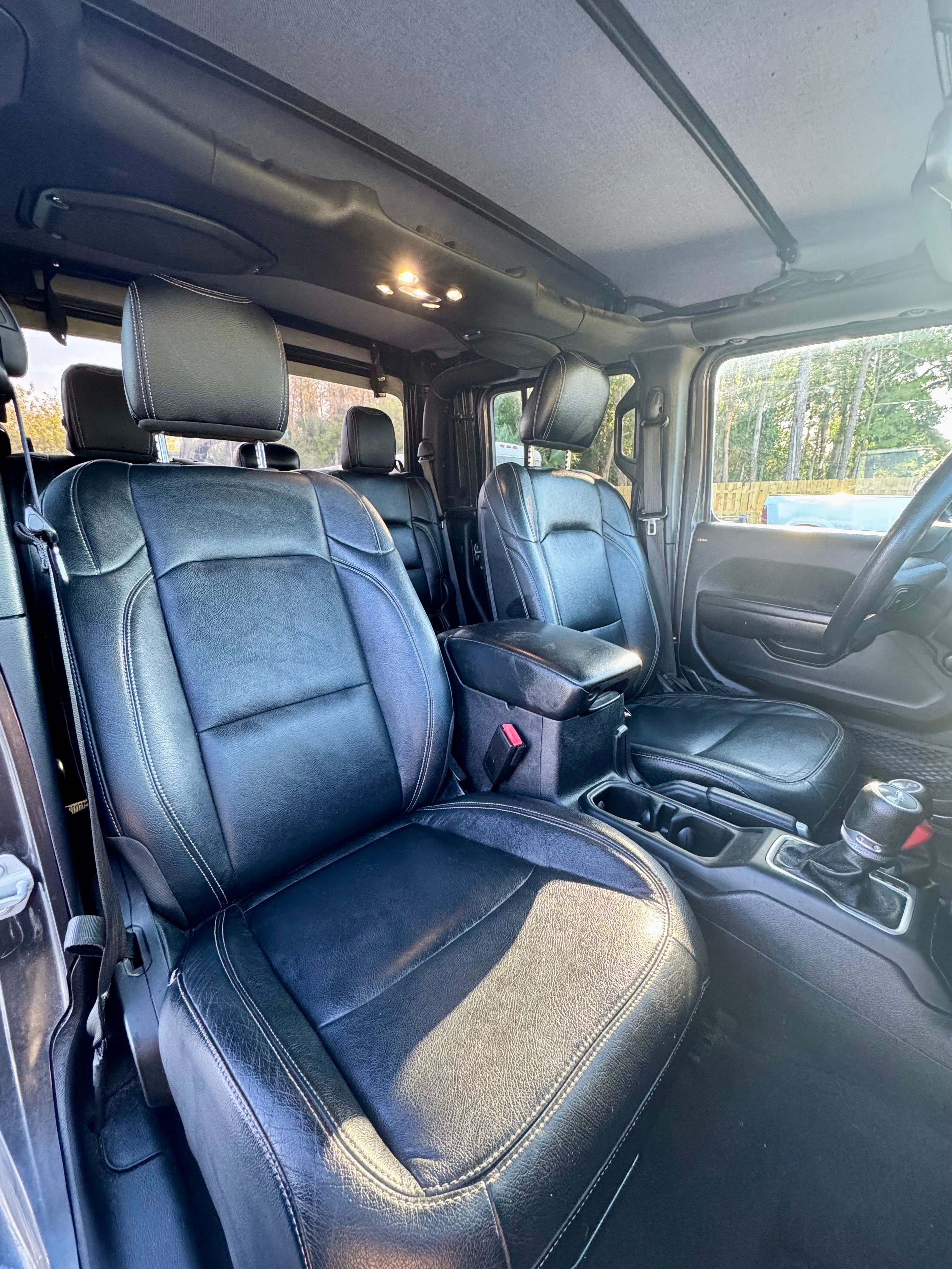 Used 2021 Jeep Gladiator Sport AWD/4WD image 14