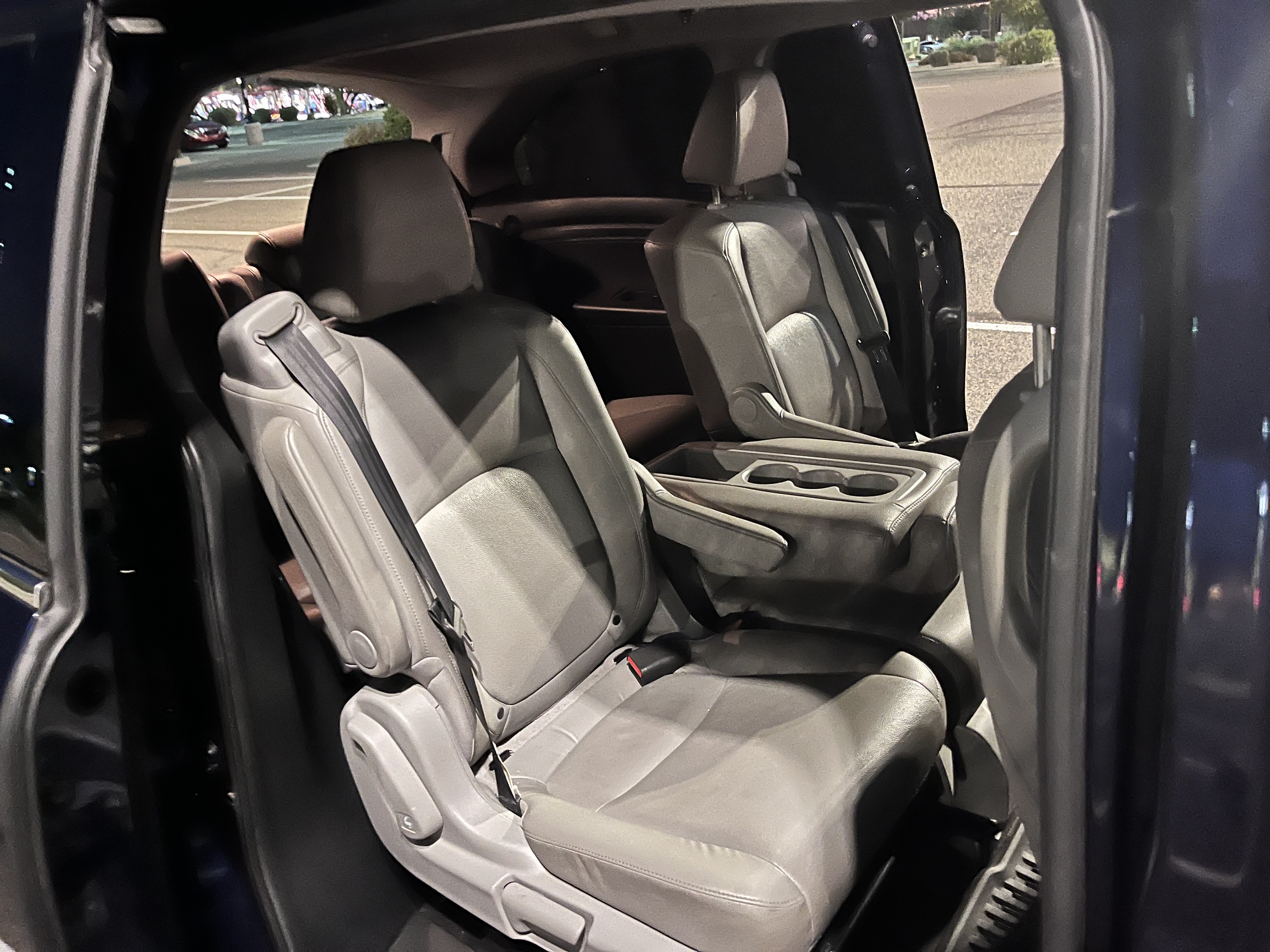 Used 2018 Honda Odyssey Elite image 10