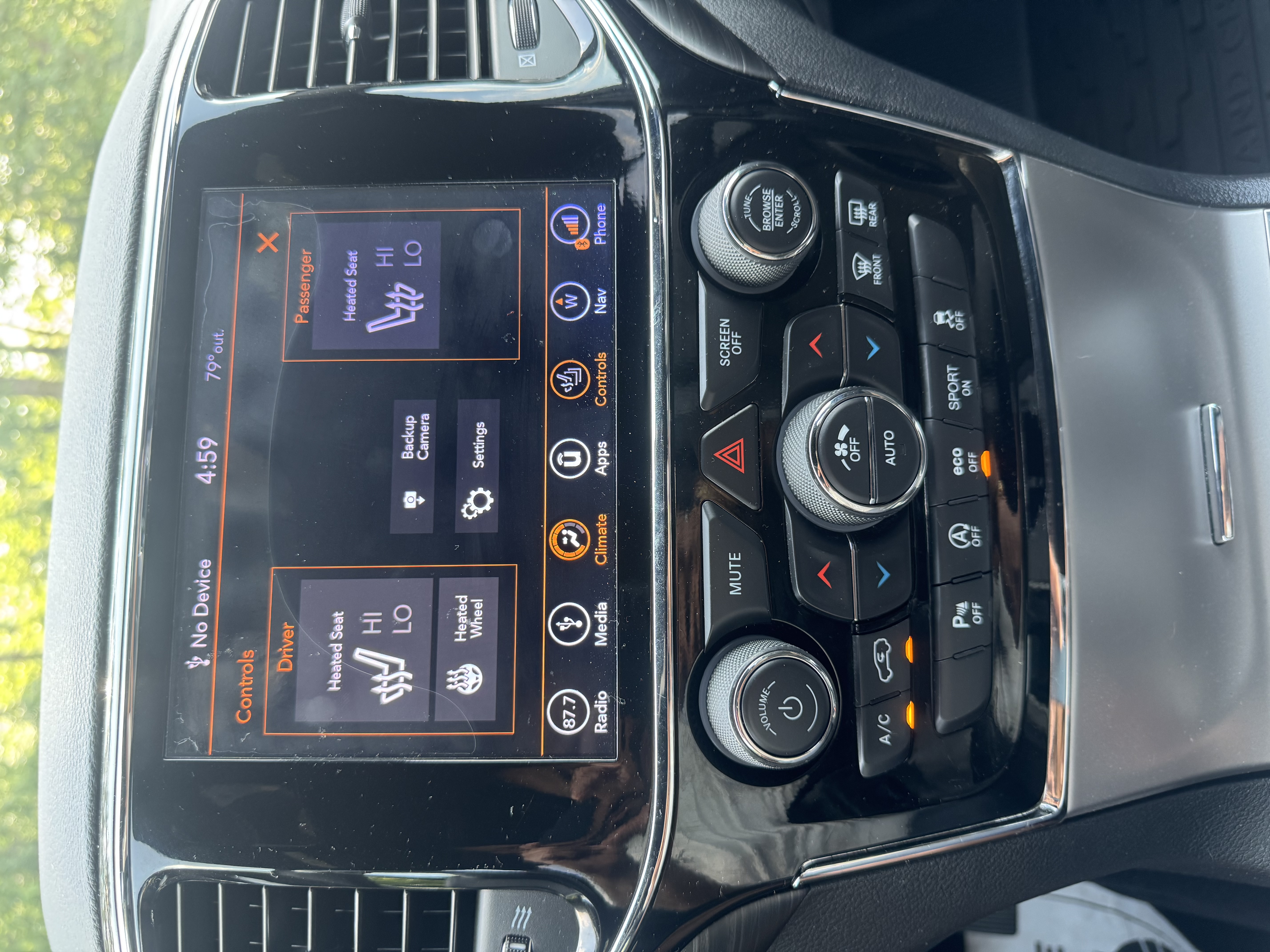 Used 2019 Jeep Grand Cherokee Altitude AWD/4WD image 12