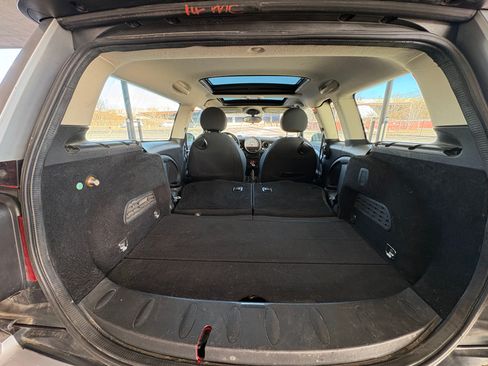 Used 2011 MINI Cooper Clubman image 16