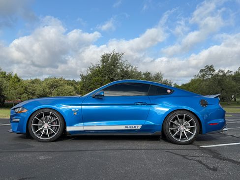 Used 2019 Ford Mustang GT Premium w/ Ford Safe & Smart Package RWD image 1