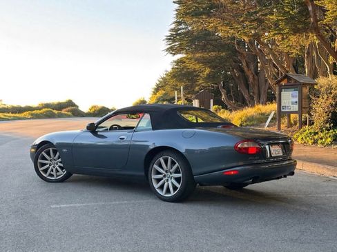 Used 2000 Jaguar XK8 Convertible image 11