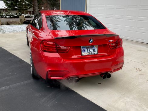 Used 2016 BMW M4 Coupe image 8