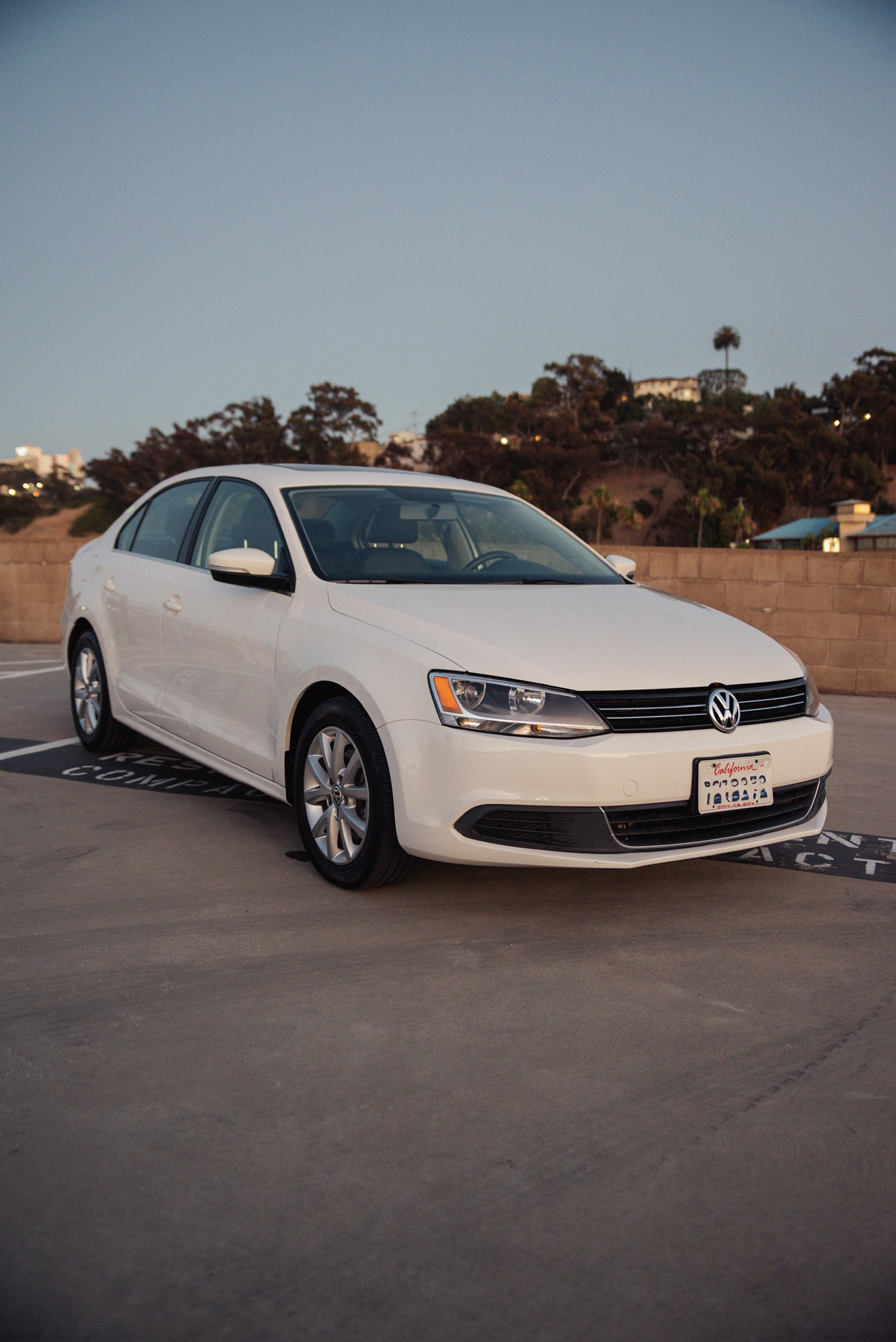 Used 2014 Volkswagen Jetta SE FWD image 1