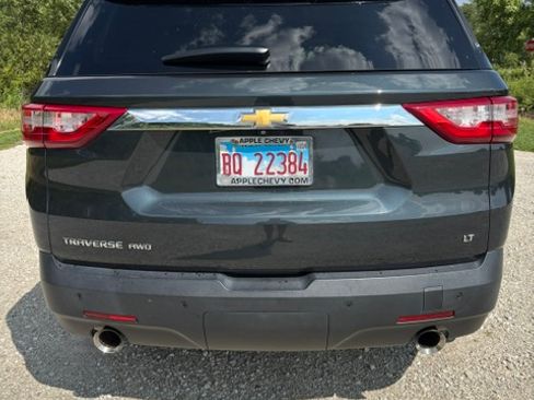Used 2020 Chevrolet Traverse LT w/ Driver Confidence II Package AWD/4WD image 10