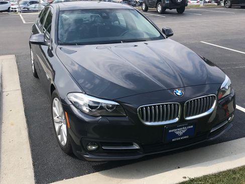 Used 2015 BMW 550i xDrive Sedan image 1