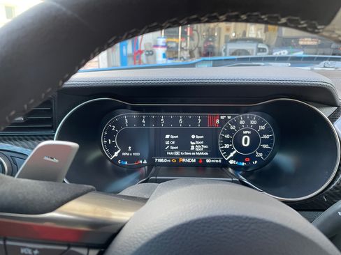 Used 2021 Ford Mustang Shelby GT500 w/ Technology Package image 8