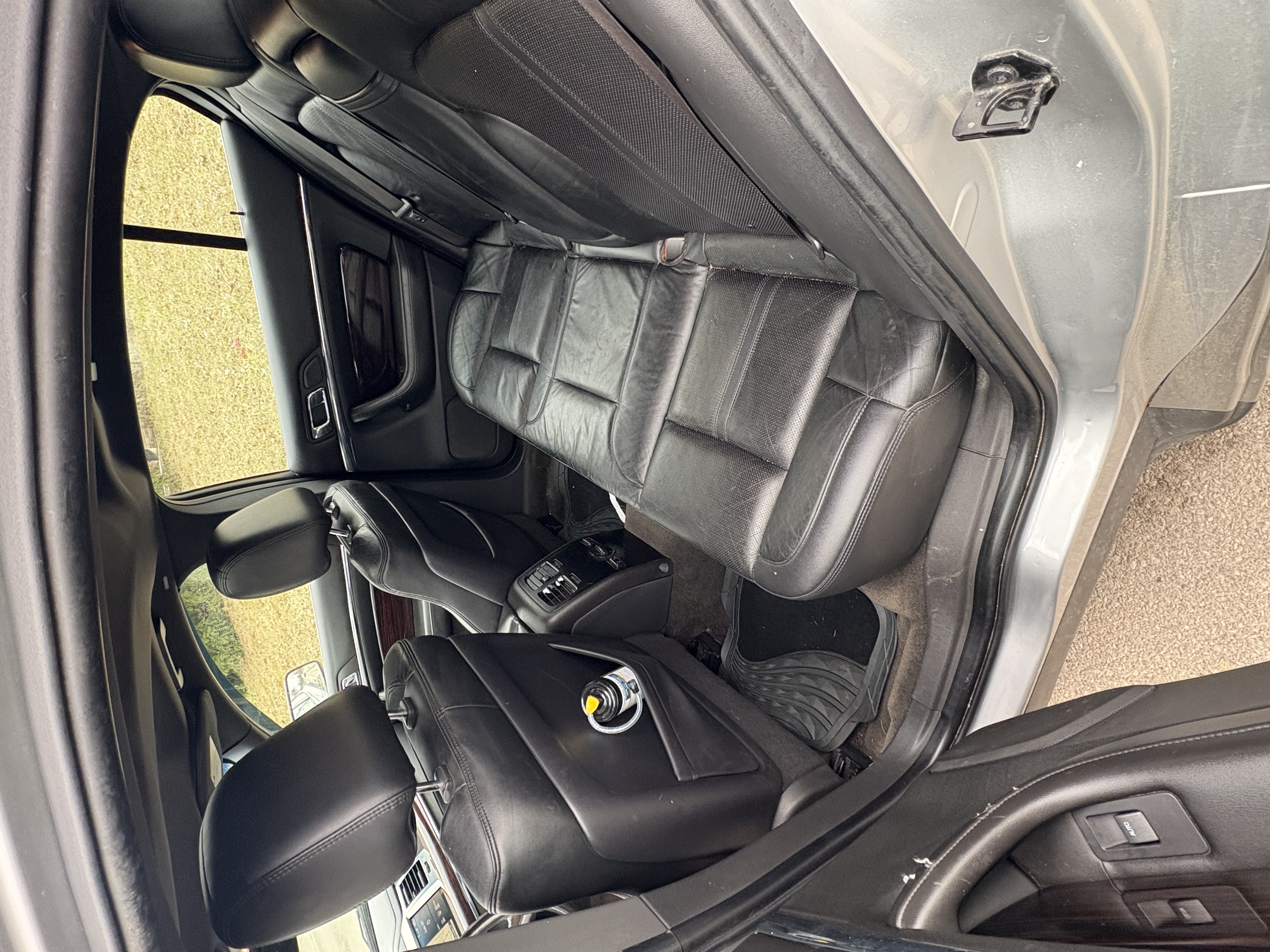 Used 2012 Lincoln MKS FWD image 11