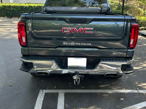 Used 2019 GMC Sierra 1500 SLT w/ SLT Premium Plus Package image 2