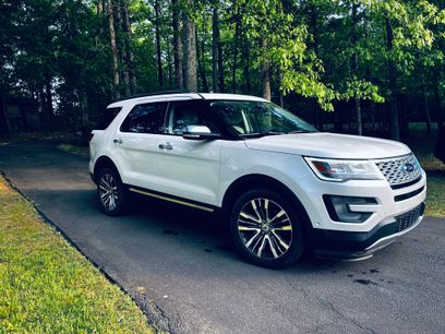 Used 2017 Ford Explorer Platinum