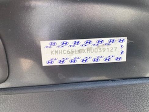 Used 2017 Hyundai Ioniq Blue image 13