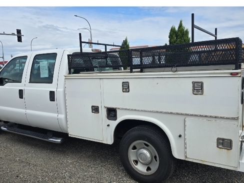 Used 2009 Ford F250 XLT AWD/4WD image 5