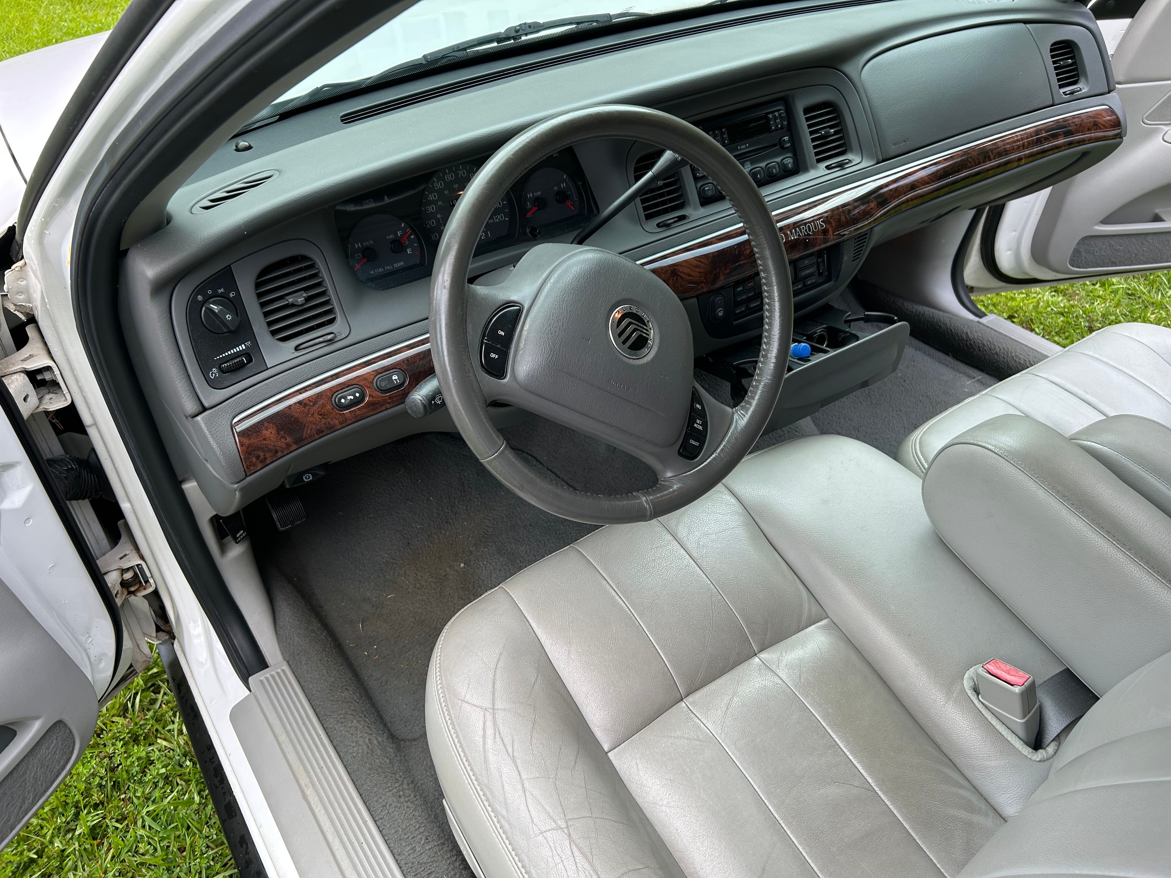 Used 2004 Mercury Grand Marquis LS RWD image 21