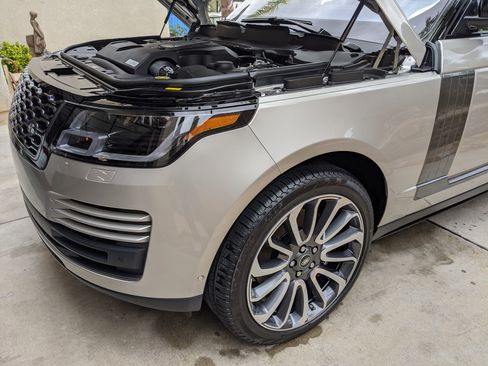 Used 2020 Land Rover Range Rover HSE image 31