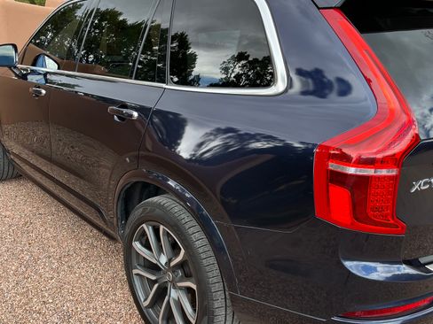 Used 2016 Volvo XC90 T6 Momentum w/ Momentum Plus Package AWD/4WD image 8