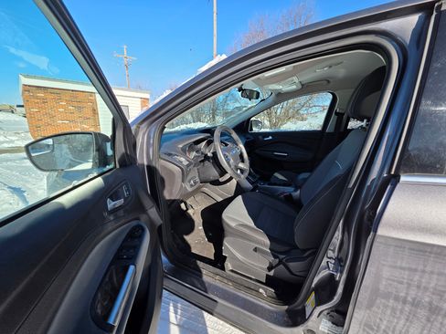 Used 2013 Ford Escape SE w/ Class II Trailer Tow Pkg image 9