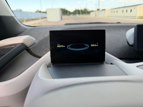 Used 2016 BMW i3 RWD image 17