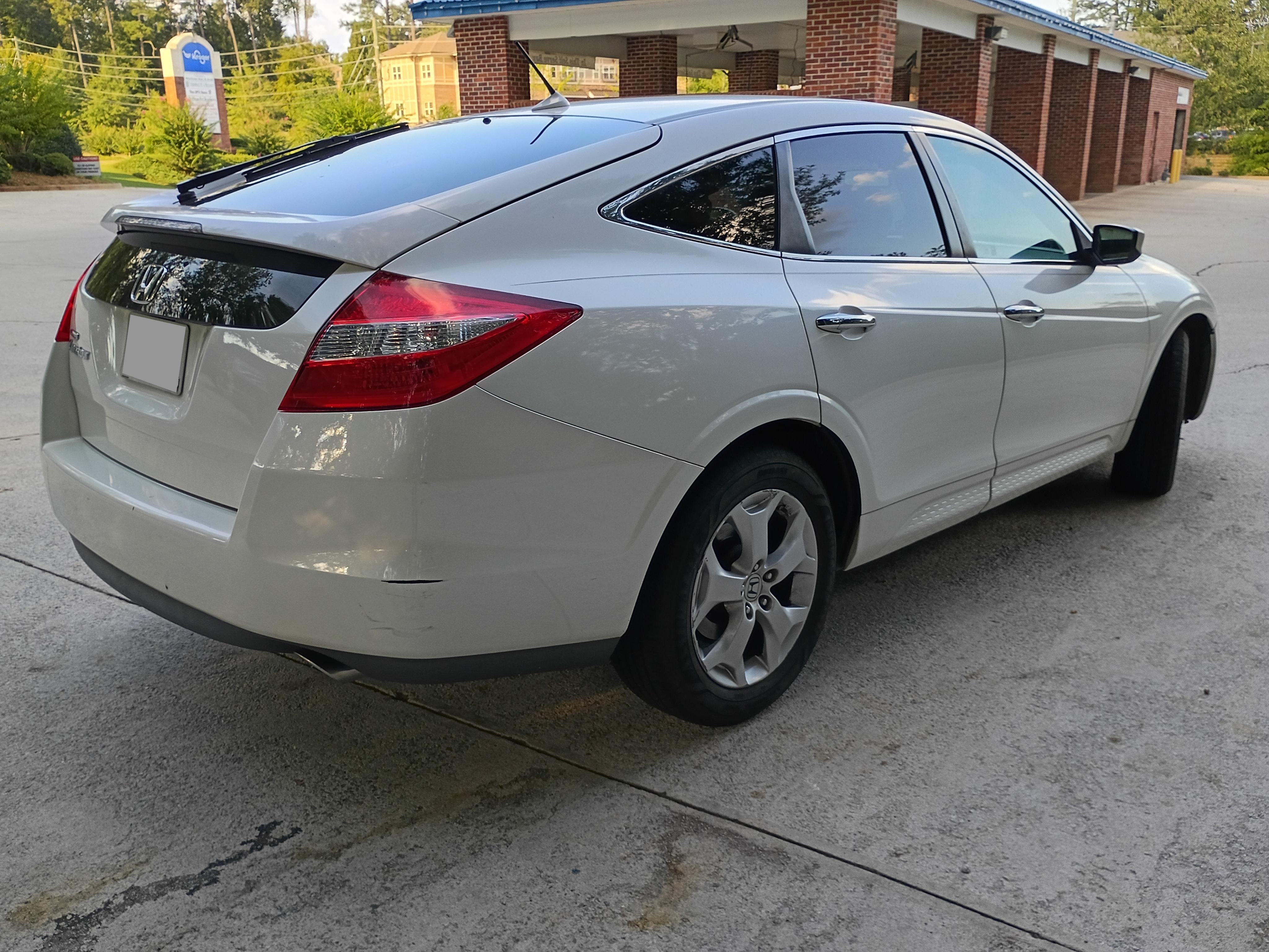 Used 2010 Honda Crosstour EX-L image 6