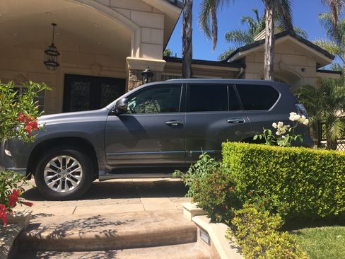 Used 2018 Lexus GX 460 image 6
