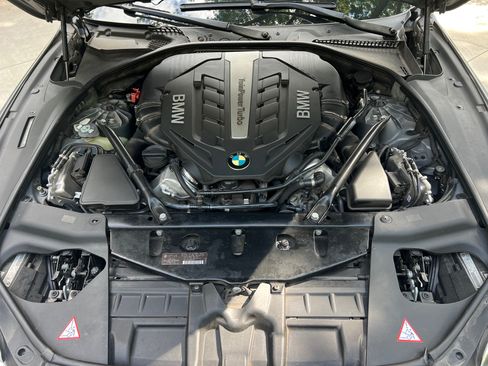 Used 2013 BMW 650i Convertible image 9