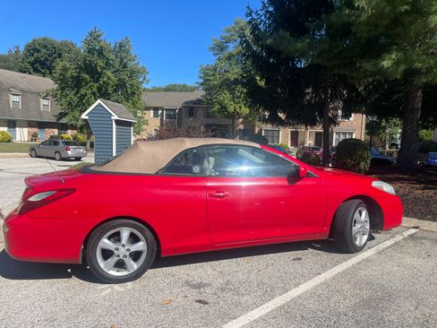 Used 2007 Toyota Solara SLE image 1
