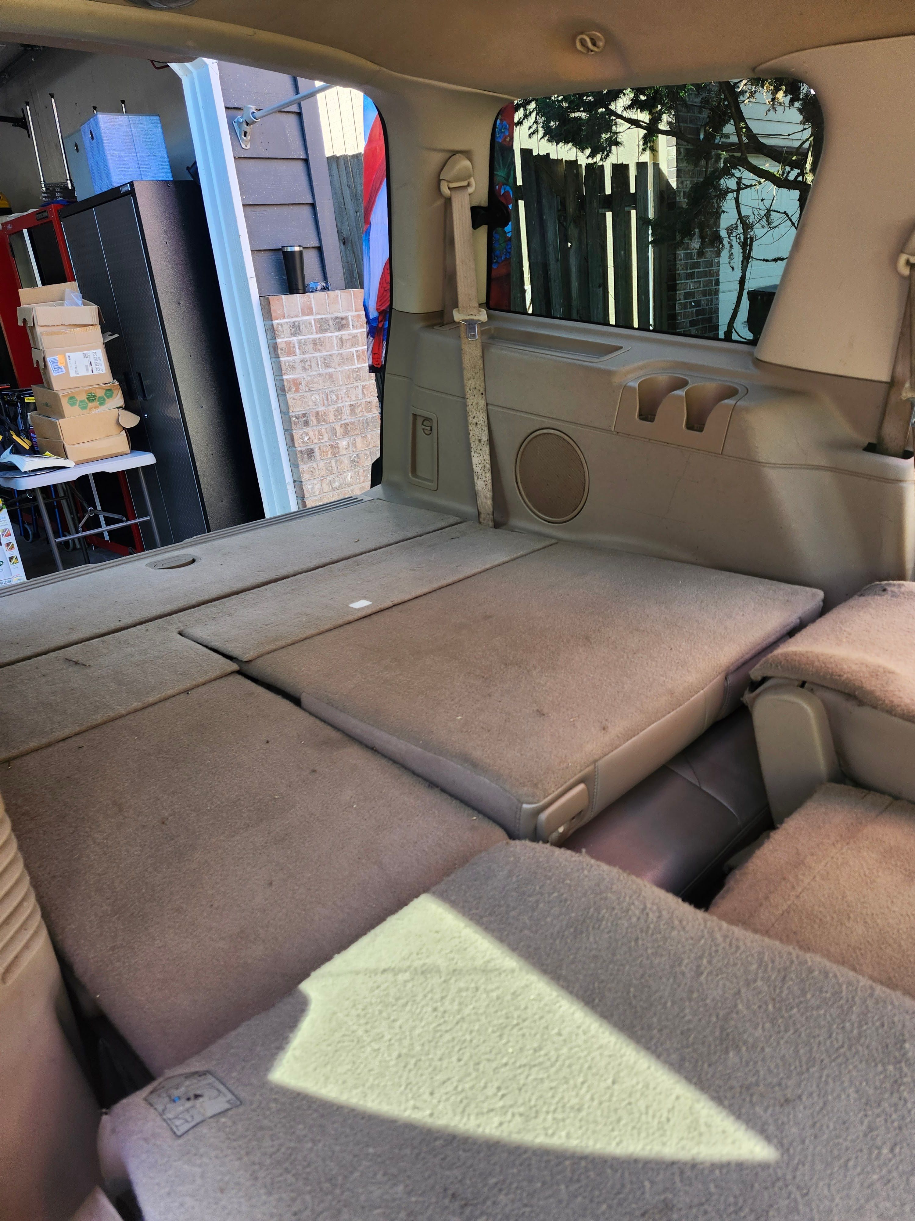 Used 2004 Ford Expedition Eddie Bauer AWD/4WD image 2
