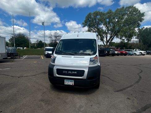 Used 2021 RAM ProMaster 2500 w/ Convenience Group FWD image 2