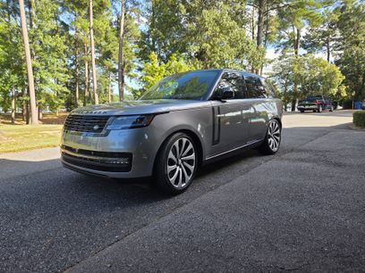 Used 2025 Land Rover Range Rover SE