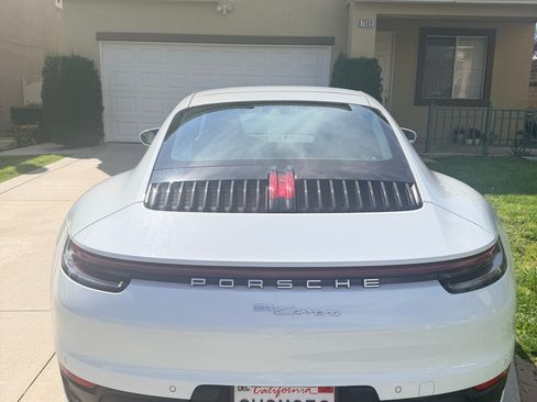 Used 2022 Porsche 911 Carrera image 5