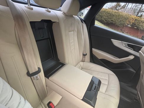 Used 2017 Audi A4 2.0T Premium FWD image 10