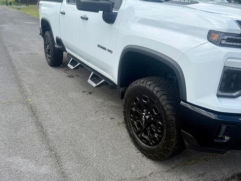 Used 2024 Chevrolet Silverado 2500 Custom w/ Custom Value Package AWD/4WD image 1