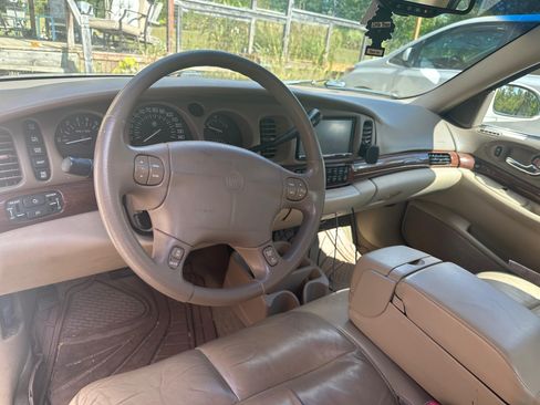Used 2005 Buick Le Sabre Custom w/ Leather and Comfort Group image 9